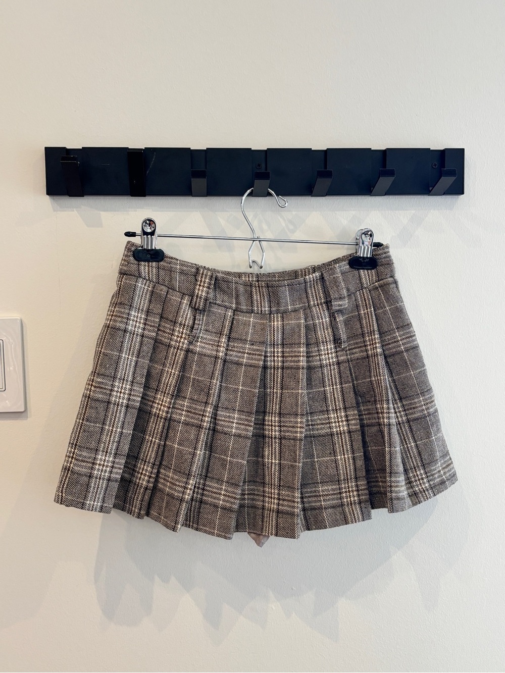 Pleated Plaid Mini Skirt in Brown and Cream - Picture 2 of 2